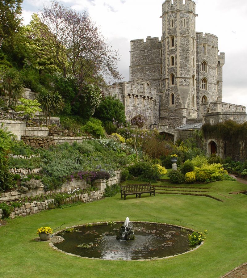 Garden in the Windsor Castle. Edward tower